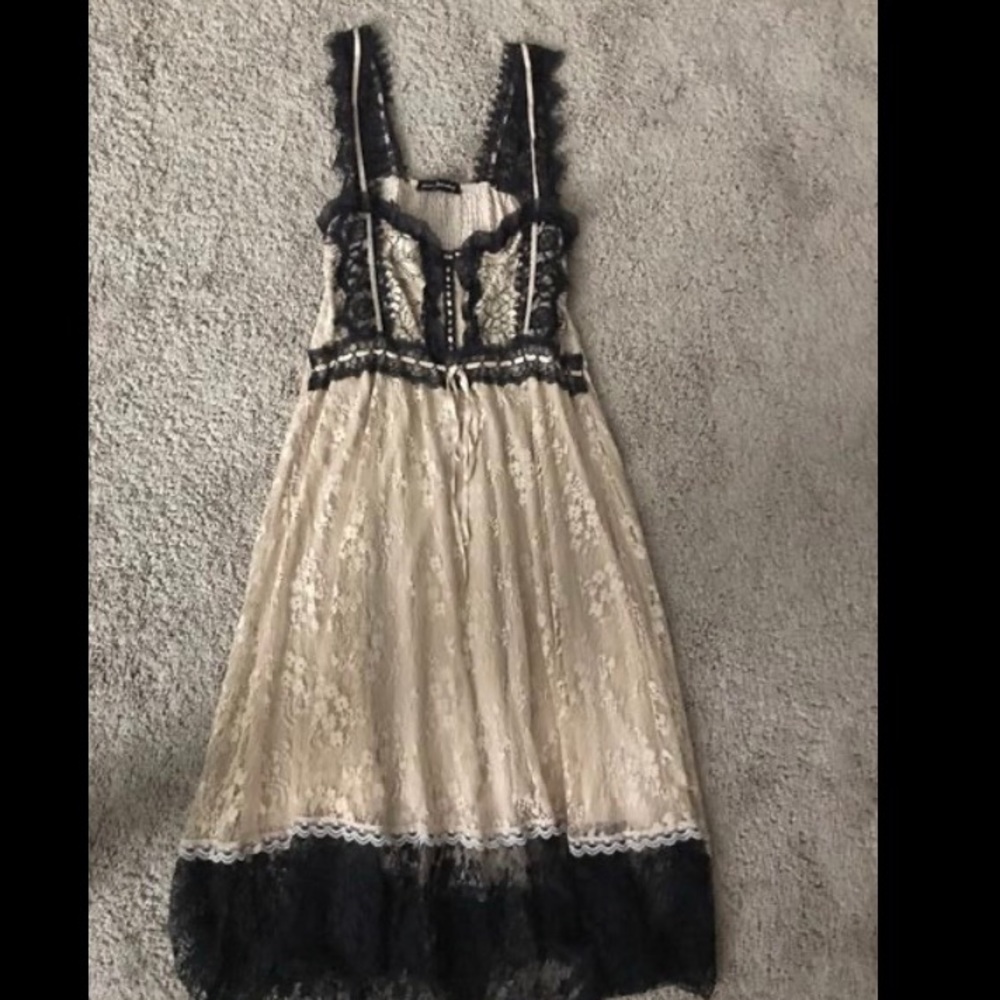 Ann Ferriday Black/Cream Lace Dress